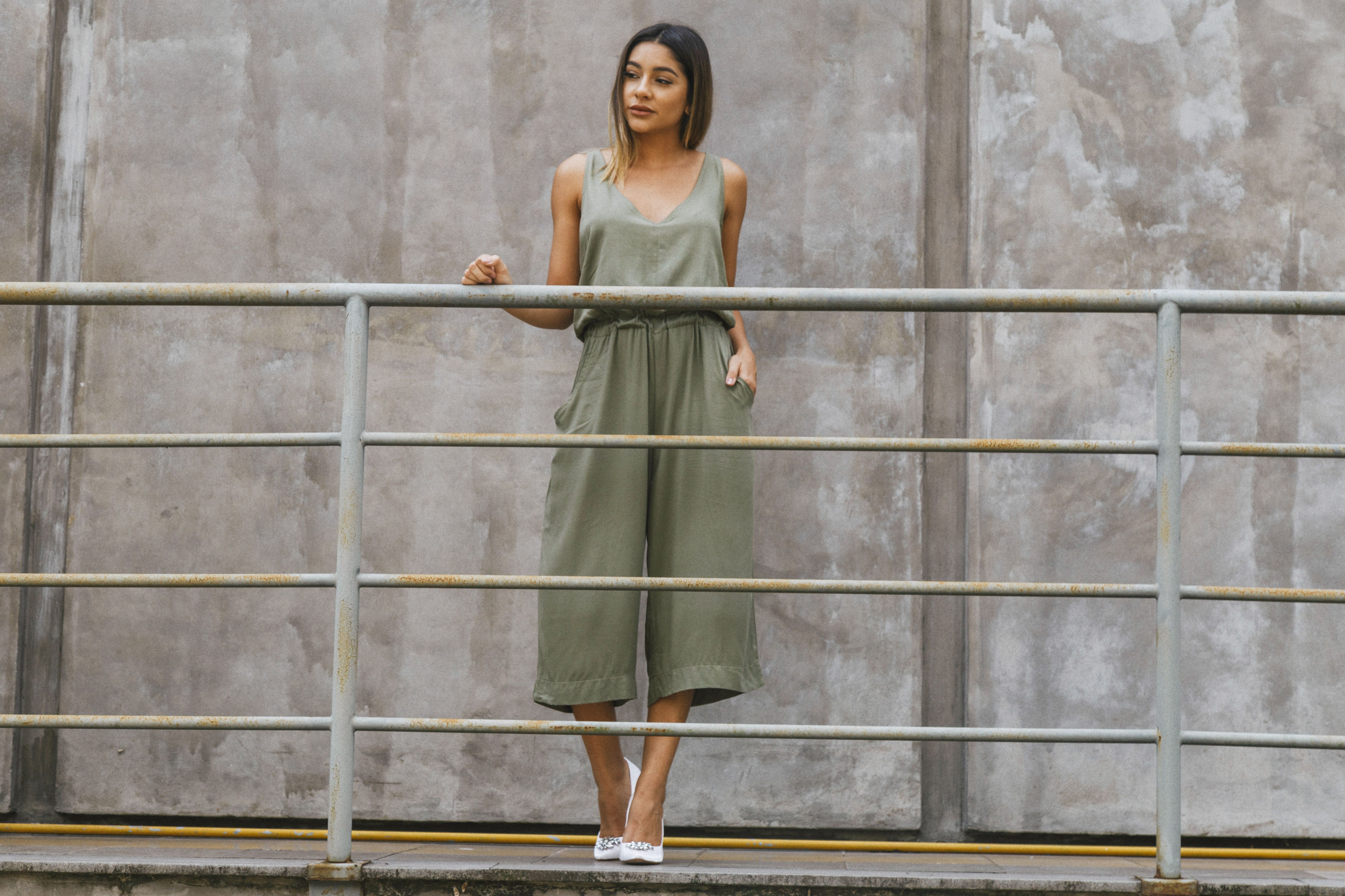 wide cropped pants